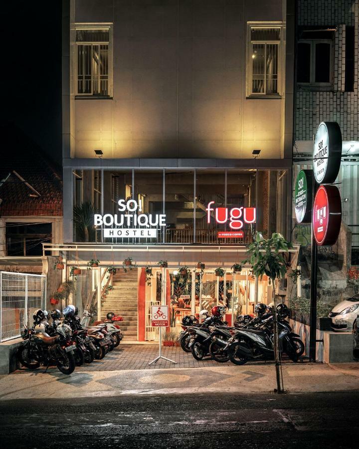 So! Boutique Hostel Malang Esterno foto