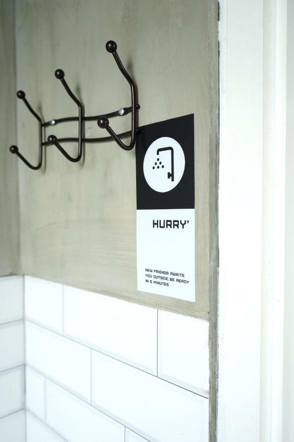 So! Boutique Hostel Malang Esterno foto